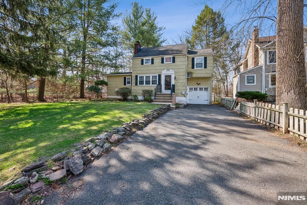 Photo of 26 N Wardell Road, Livingston, NJ 07039 (MLS # 26021002)