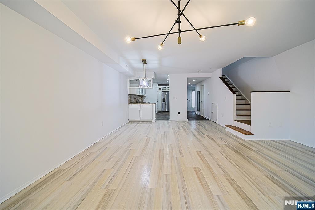 3 Whitman Court 1203
