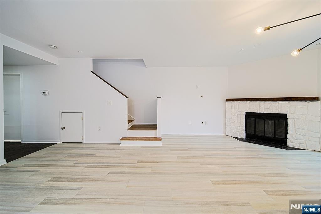 3 Whitman Court 1203