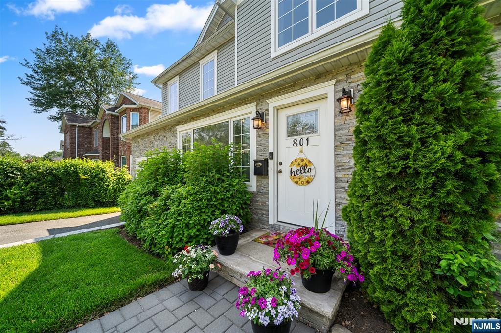 801 Bogert Road