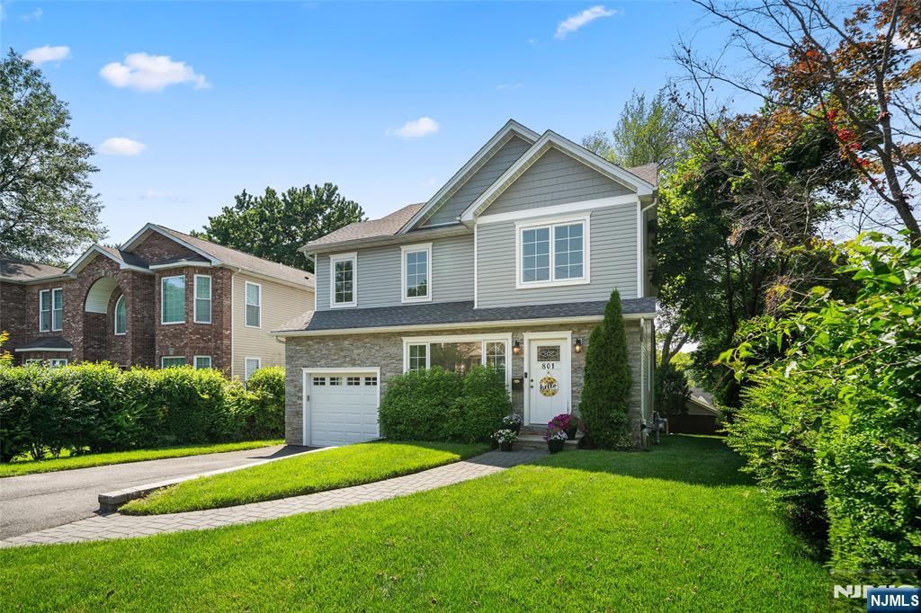 801 Bogert Road