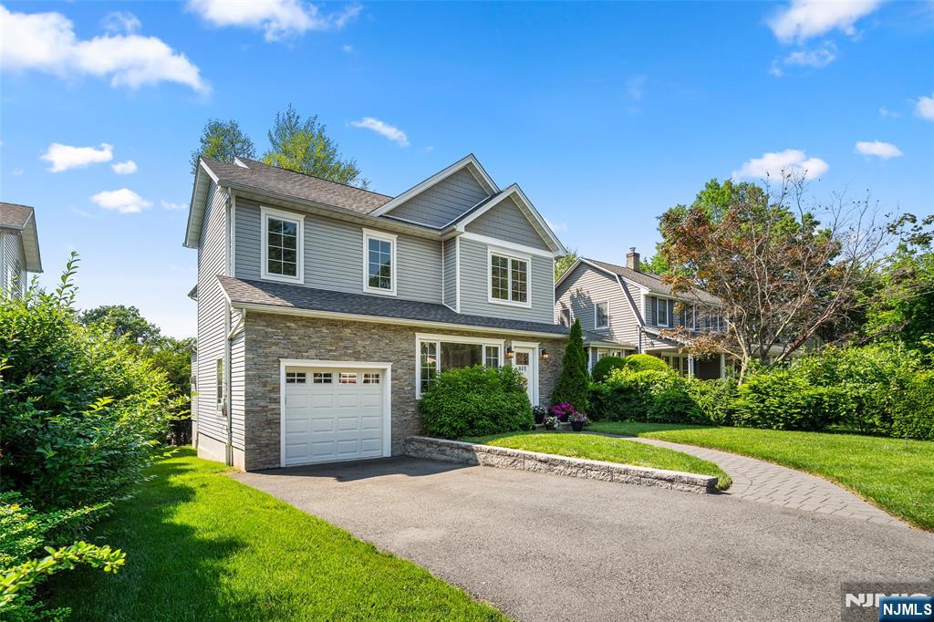 801 Bogert Road