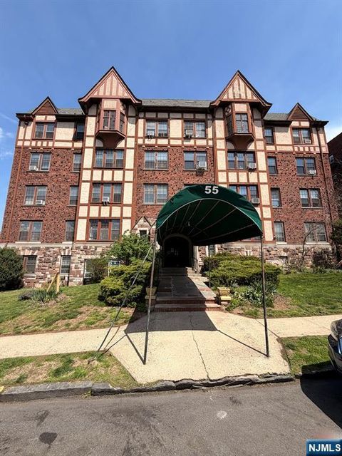Photo of 55 Randolph Place #201, Orange, NJ 07052 (MLS # 26013291)