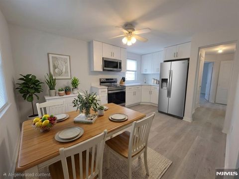 Photo of 683 Kingsland Ave, Lyndhurst, NJ 07071 (MLS # 26011287)