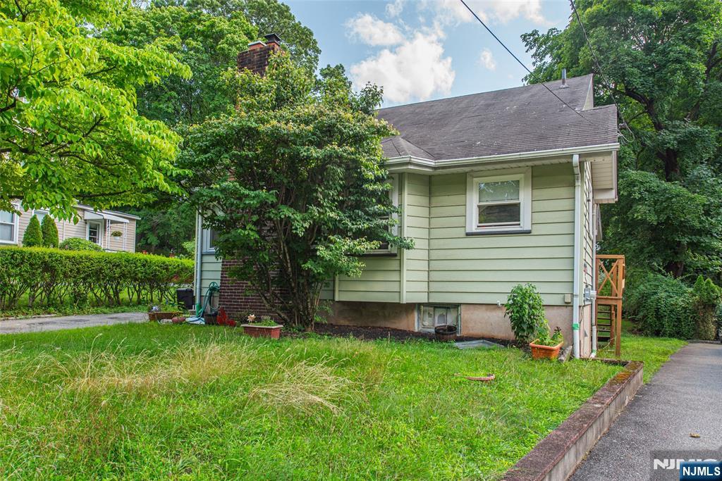98 Westville Avenue