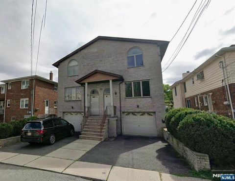 Photo of 290 Maple ST #B, Fort Lee, NJ 07024 (MLS # 26026617)