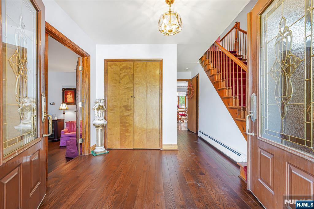 621 Bloomfield Avenue