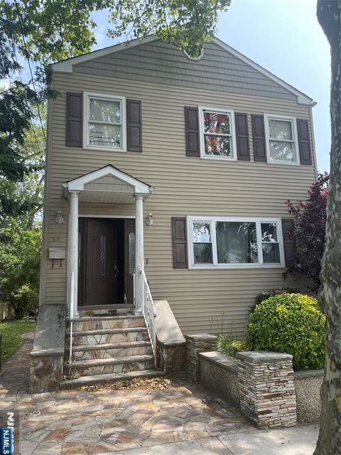 Photo of 55 Crescent Ave, Cliffside Park, NJ 07010 (MLS # 25029372)