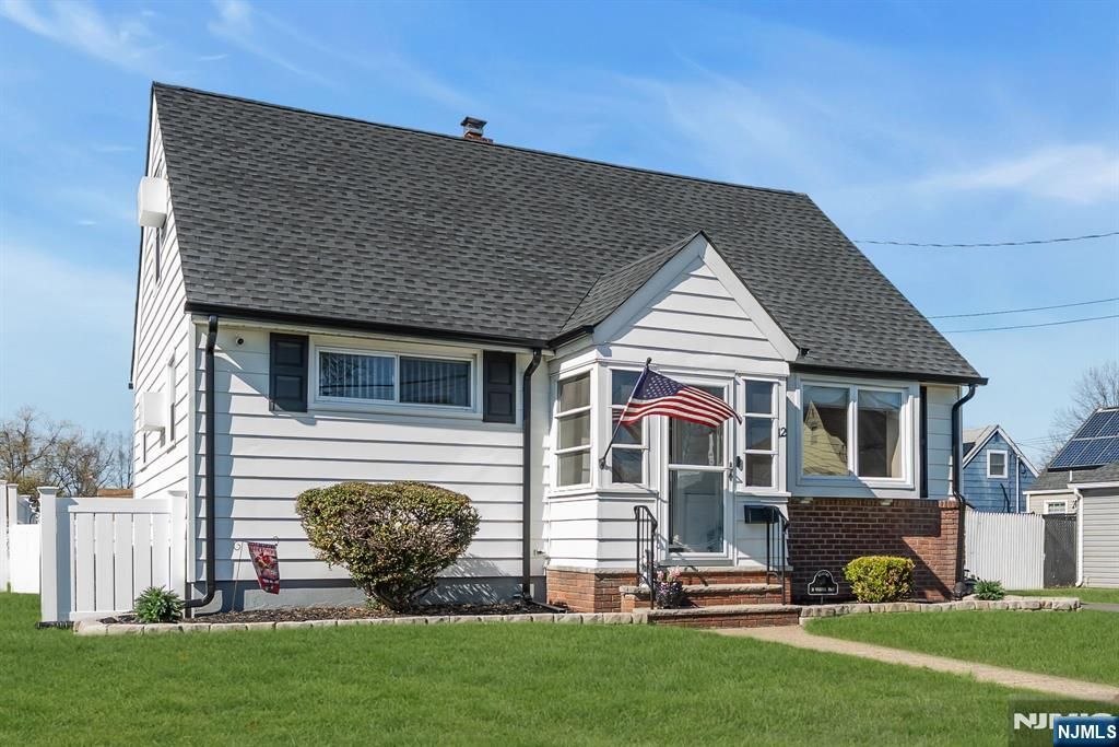 Photo of 12 Overhill Road, Belleville, NJ 07109 (MLS # 26011870)