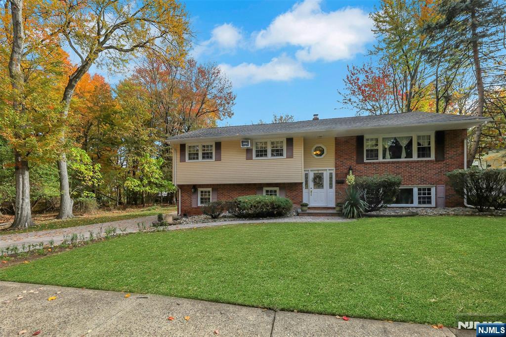 1093 Sheridan Street