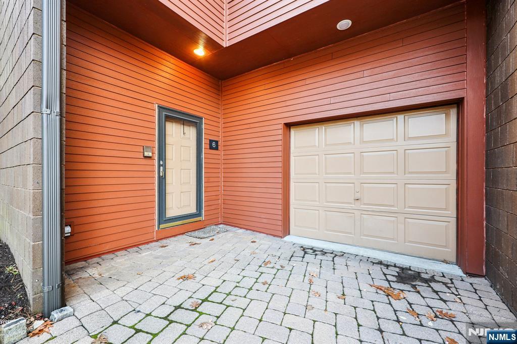 6 Old Quarry Road