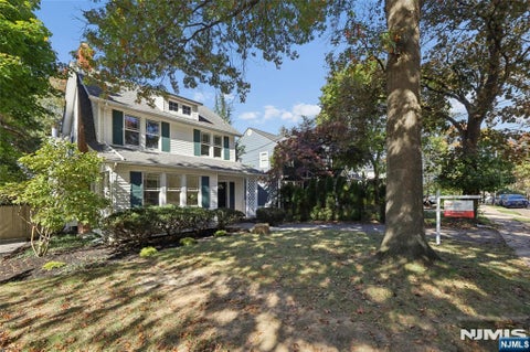 Photo of 103 Magnolia Avenue, Tenafly, NJ 07670 (MLS # 26041153)