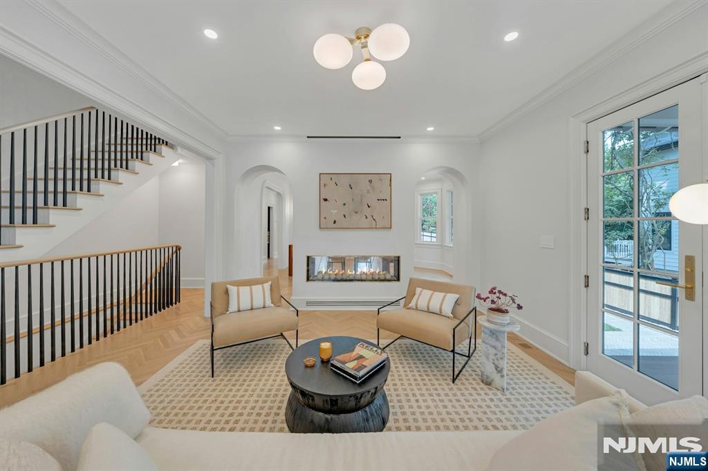 82-84 Watchung Avenue