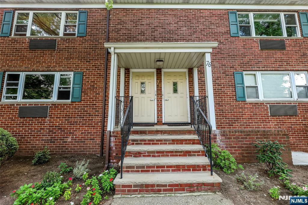 76 Franklin Street B