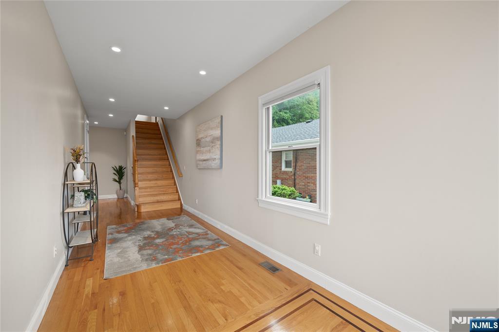 410 Valley Road