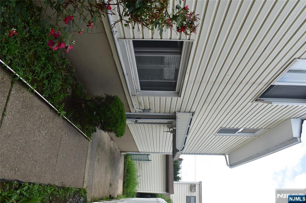 100 Kipp Avenue 2