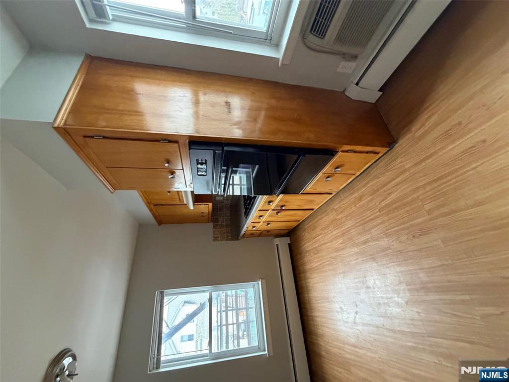 559 Anderson Avenue C4