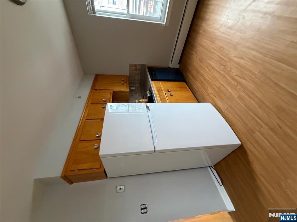 559 Anderson Avenue C4