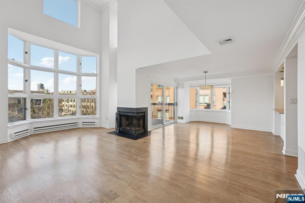 316 Thornton Court T316