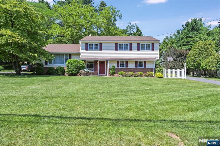 Welcome to this updated 4 bedroom colonial split in prime area. Refinished hardwood floors, most rooms freshly painted, new gas range & new dryer being installed. New tile in entry foyer, family room & laundry room, updated primary bath and main bath. Close to NYC train, Bus & downtown. Tenant to maintain lawn, snow removal & all utilities.