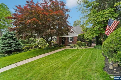 70 Lexington Avenue Cresskill NJ 07626