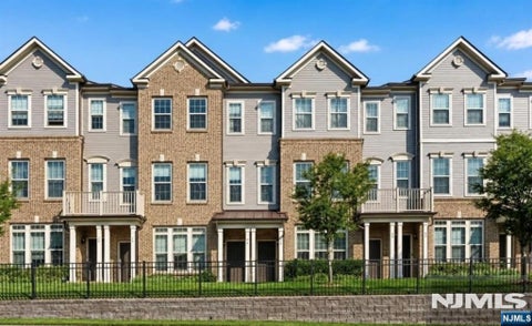 Photo of 78 Leahy DR #4909, Wood Ridge, NJ 07075 (MLS # 26040474)