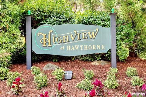 6 Alana Drive 6 Hawthorne NJ 07506