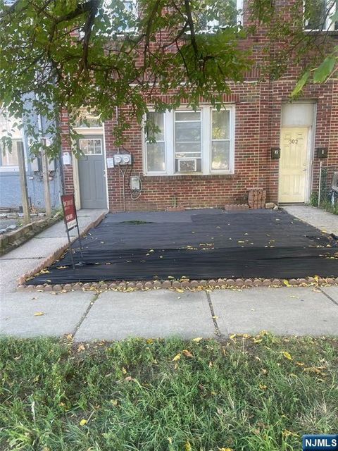 Photo of 300 Forest Ave #2, Englewood, NJ 07631 (MLS # 25038936)