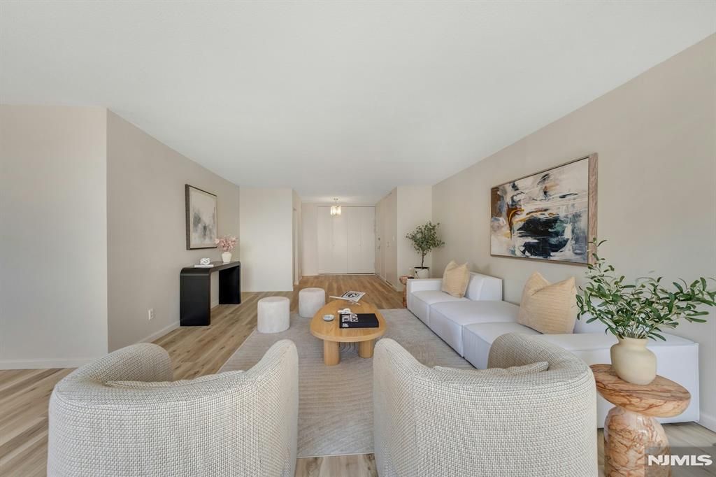 Photo of 2150 Center Avenue #10G, Fort Lee, NJ 07024 (MLS # 25026191)