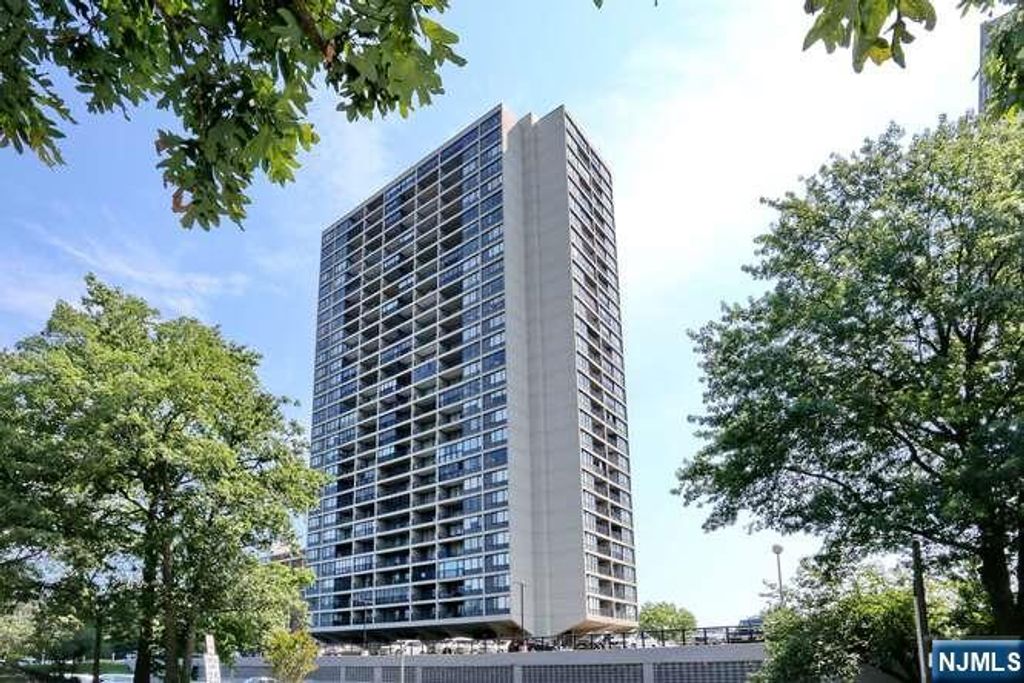 Photo of 6 Horizon Road #1205, Fort Lee, NJ 07024 (MLS # 25041279)