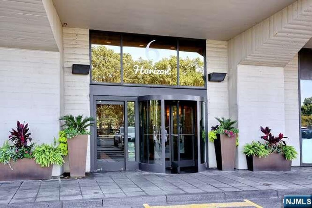 Photo of 6 Horizon Road #1205, Fort Lee, NJ 07024 (MLS # 25041279)