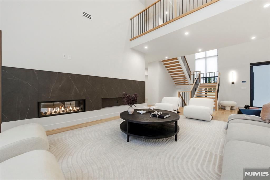 Photo of 577 Floyd Street, Englewood Cliffs, NJ 07632 (MLS # 26006546)