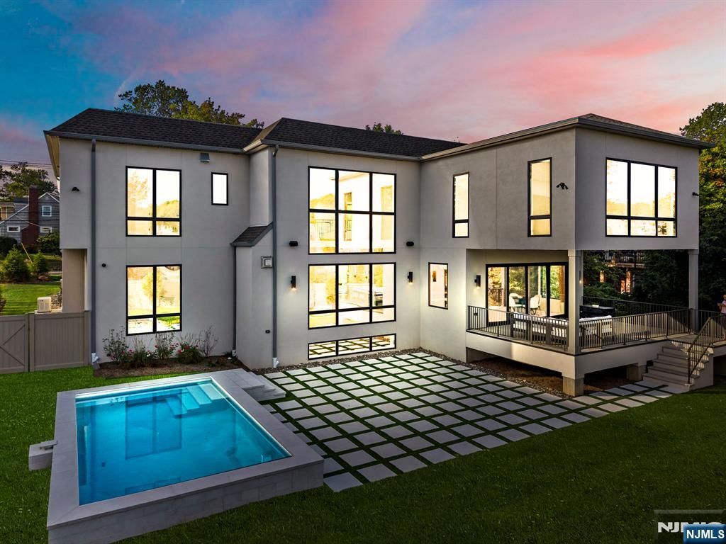 Photo of 577 Floyd Street, Englewood Cliffs, NJ 07632 (MLS # 26006546)