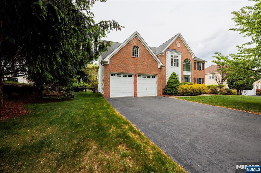 8 Overlook Drive