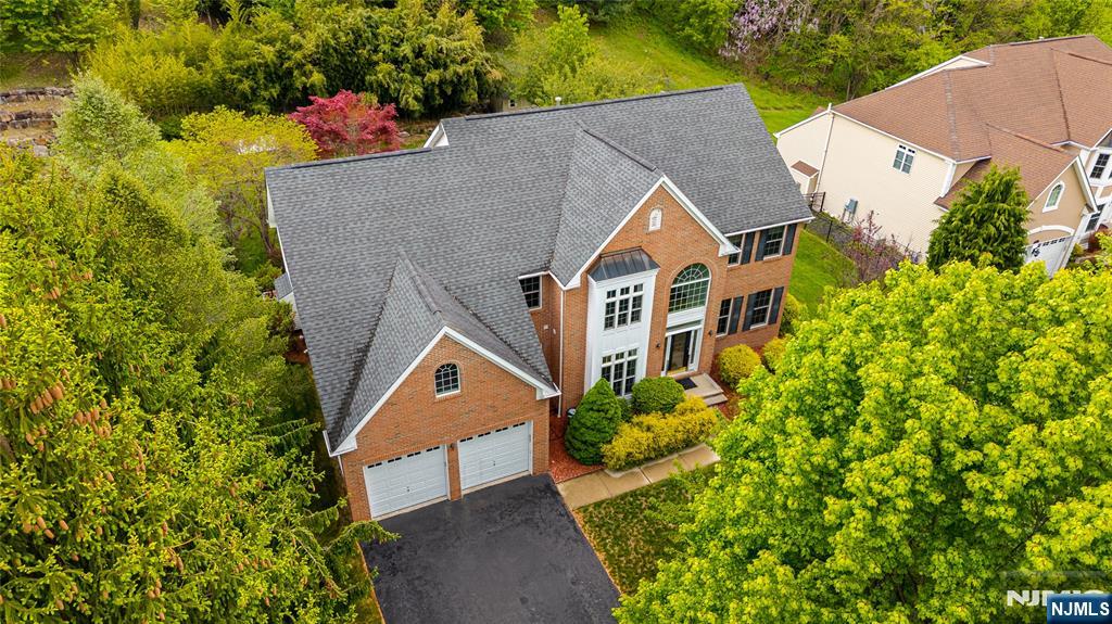 8 Overlook Drive