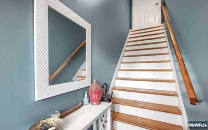 320B 7th Street
