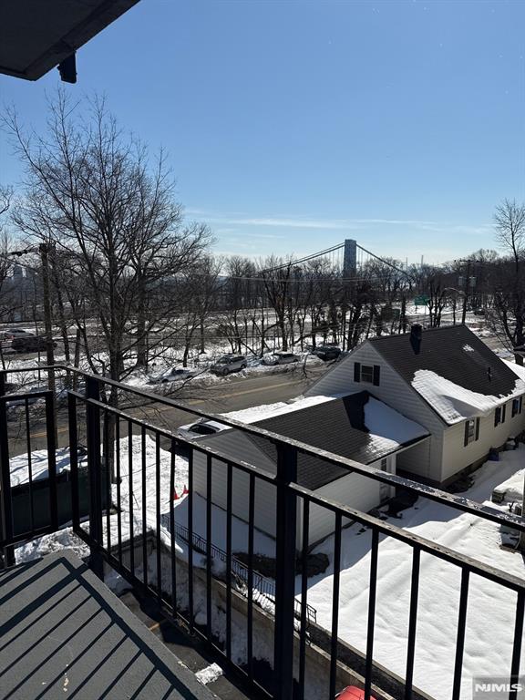 2400 Hudson Terrace 3F