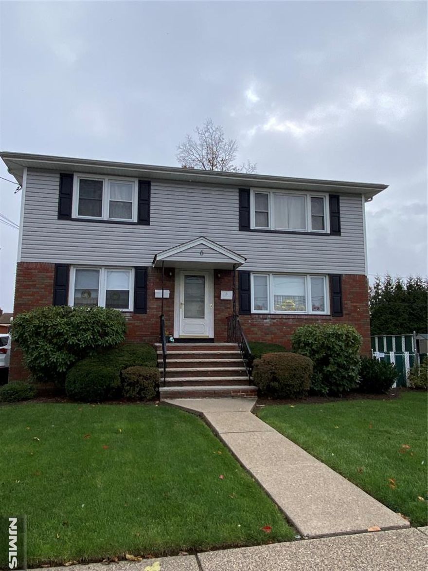 Welcome to this beautifully maintained 2-bedroom, 1-bathroom apartment, offering comfort, style, and abundant natural light throughout. Located on a quiet, tree-lined street, this residence provides the perfect balance of peaceful living and urban convenience. The apartment features a spacious living area with large windows that invite warm sunlight into every room. The kitchen includes ample cabinetry and counter space, ideal for everyday cooking. Both bedrooms are well-proportioned and offer generous closet space. The full bathroom is tastefully designed with quality fixtures and finishes. Residents will appreciate the serene setting while remaining just minutes from local shops, cafes, parks, and public transportation