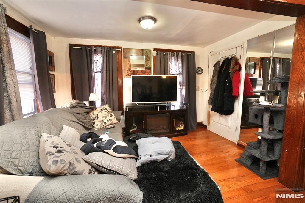 425 Dewitt Avenue