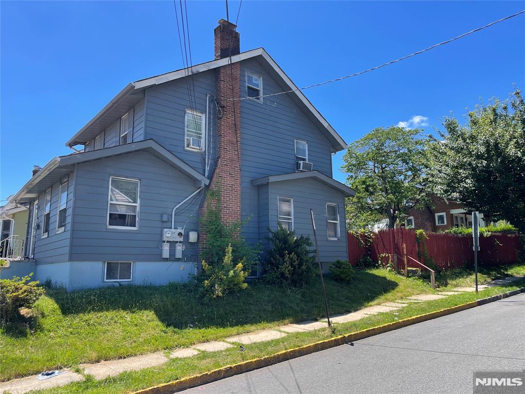 425 Dewitt Avenue