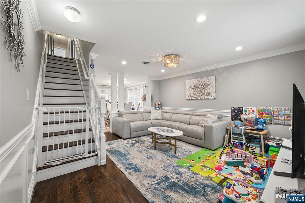 15 Kossuth Street