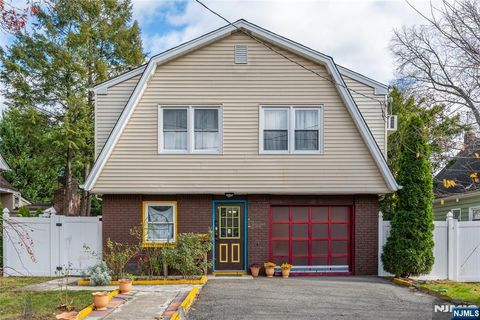 Photo of 235 Elm Avenue, Teaneck, NJ 07666 (MLS # 25041284)