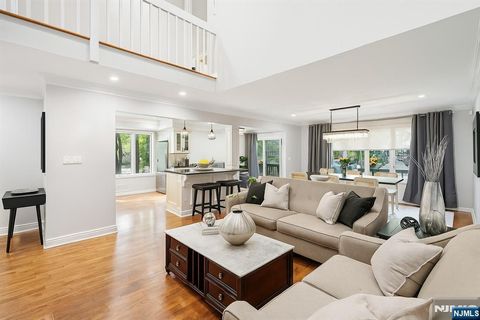 Photo of 93 Frost Lane, Mahwah, NJ 07430 (MLS # 25034785)