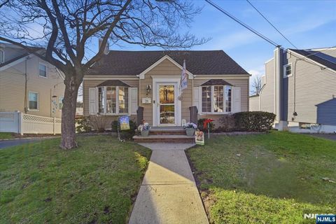 Photo of 21 Park Place, Kearny, NJ 07032 (MLS # 26015347)