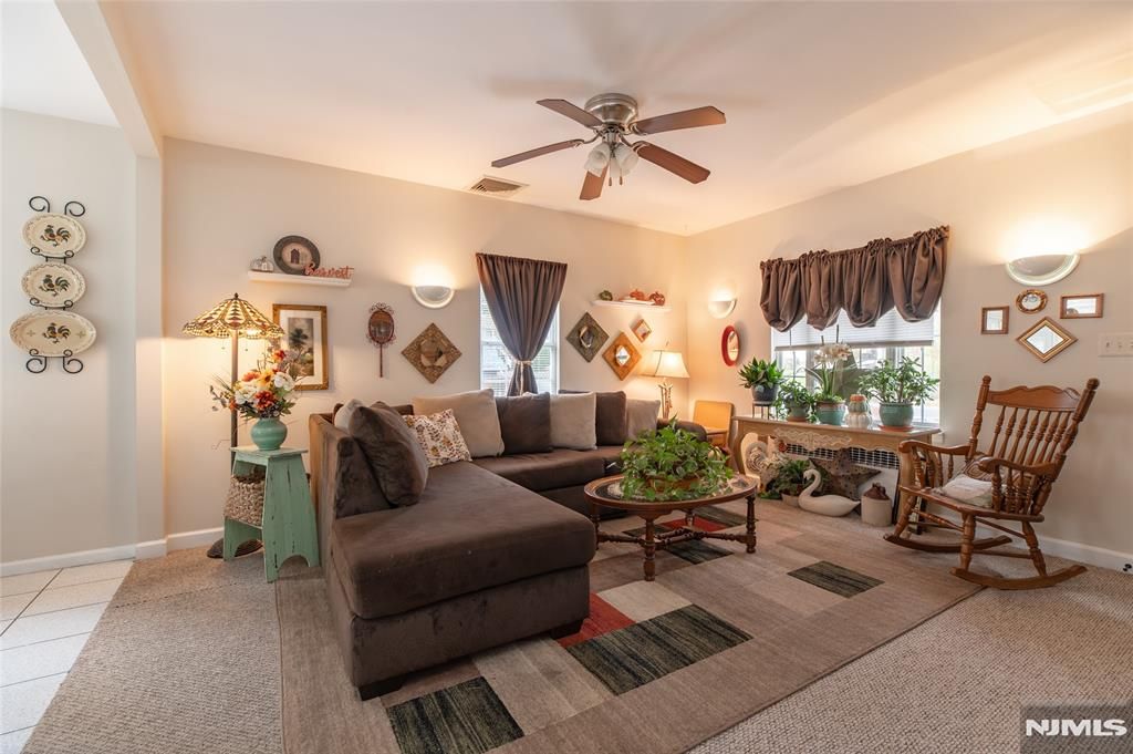Photo of 51 Lakeview Ave, Ringwood, NJ 07456 (MLS # 25036925)
