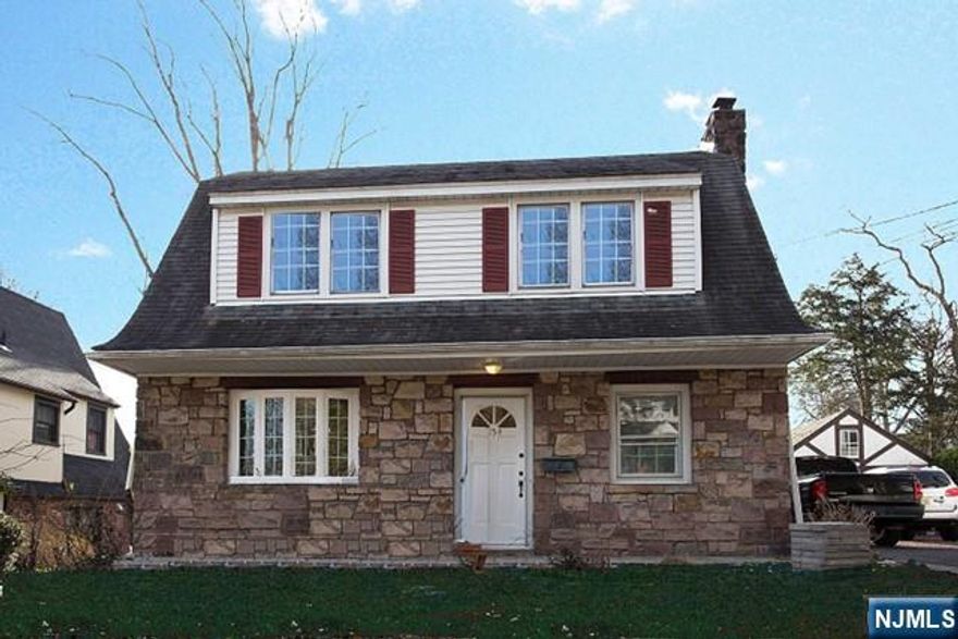 This renovated charming 3 bedroom, 2 1/2-bathroom colonial features living room, dining room, gourmet kitchen eat in kitchen with granite countertops, and powder room on first floor. Second floor has three bedrooms and a fully renovated bathroom. Fully finished basement offers rec room, bedroom and full bathroom, perfect for overnight guests. Hardwood floors, central air conditioning, two car garage, and conveniently located close to blue ribbon schools, downtown shopping and NYC transportation. Tenant is responsible for lawn care and snow removal.