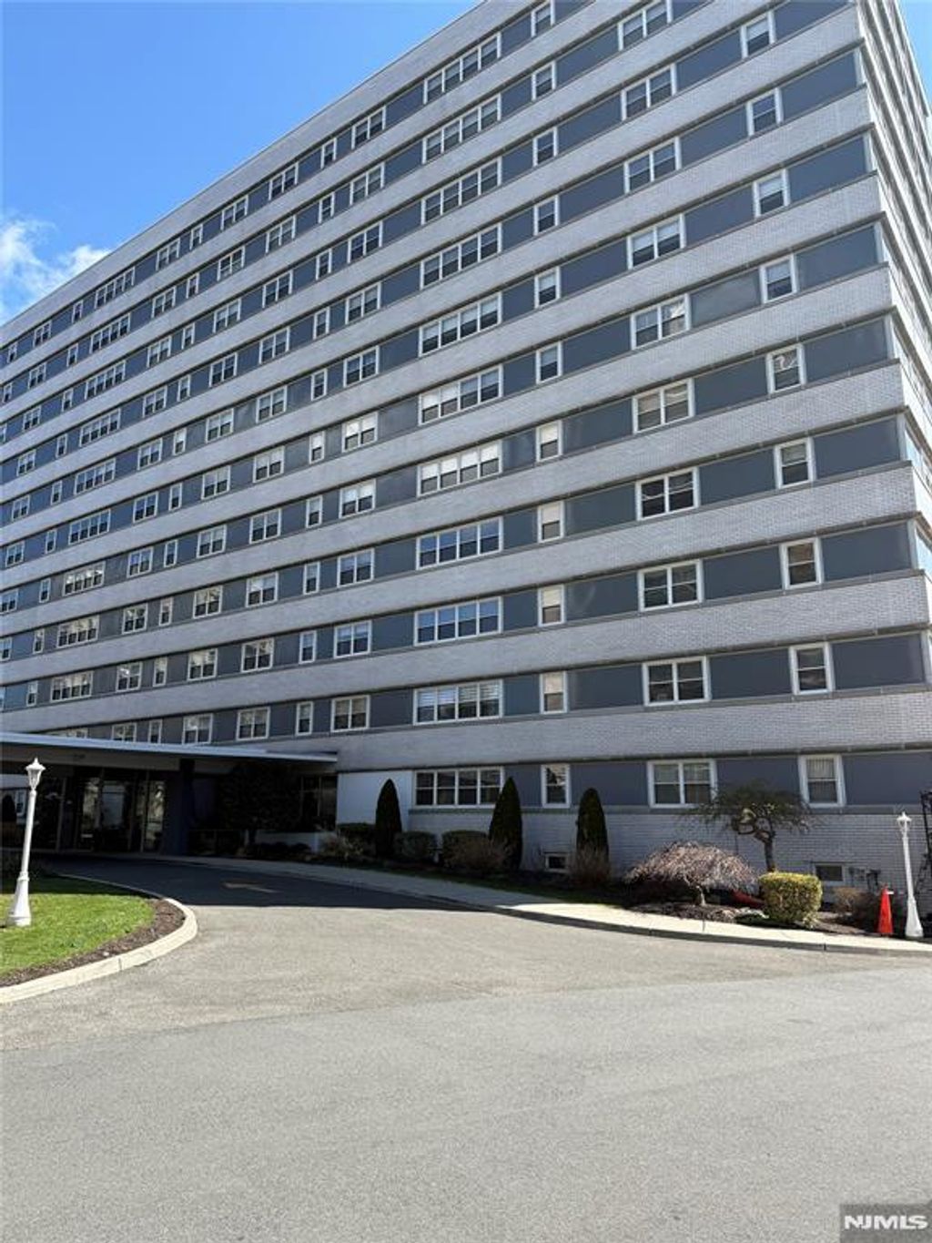 Photo of 280 S Prospect Avenue #3N, Hackensack, NJ 07601 (MLS # 26010455)