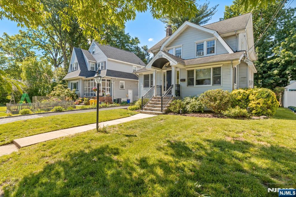 312 Van Buren Avenue