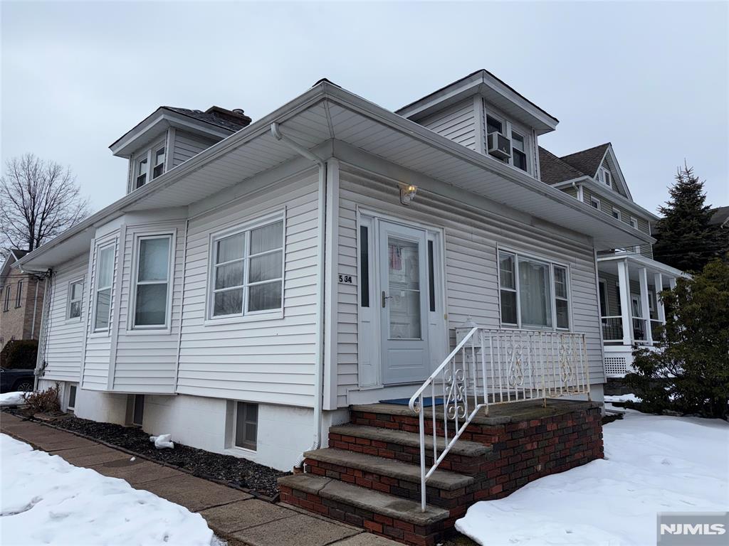 534 Moonachie Avenue