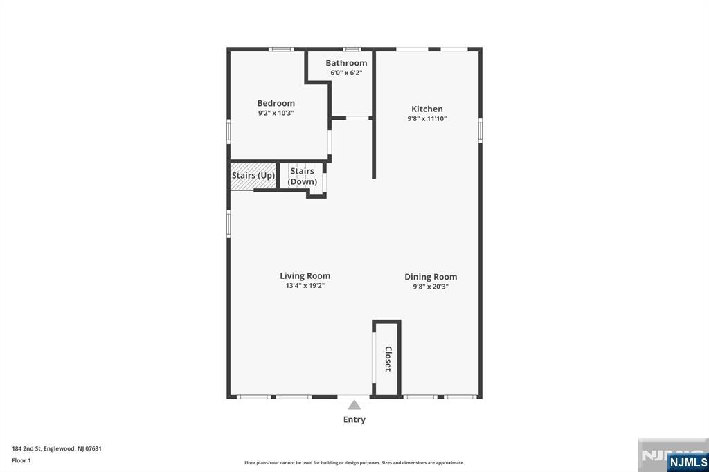 Main image without alt text